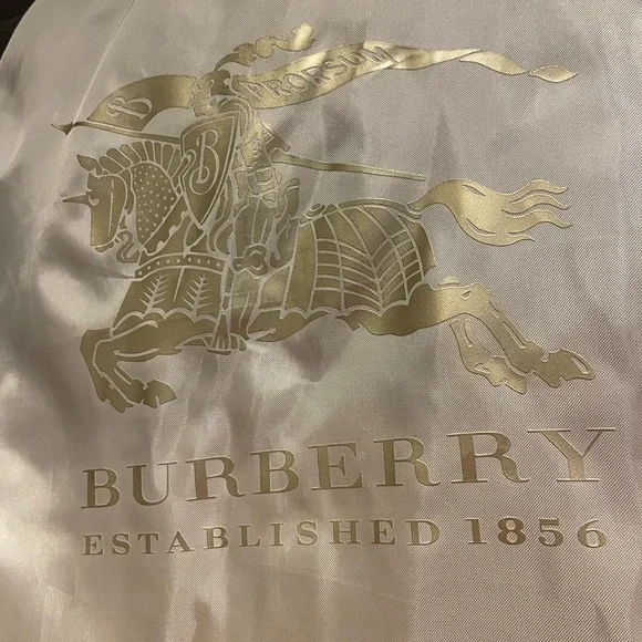 Burberry Hooded Short Showerproof Trench
Coat - Picture 10 of 16